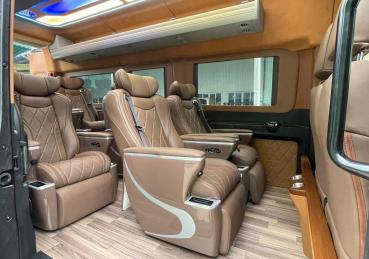 Transit Limousine – Sự lựa chọn đẳng cấp cho dịch vụ vận chuyển chuyên nghiệp